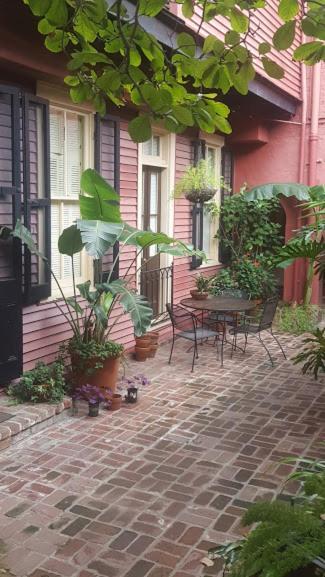 The Courtyards Apartment New Orleans Bagian luar foto